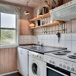 Semesterbostad Asina - 400m From The Sea By Interhome