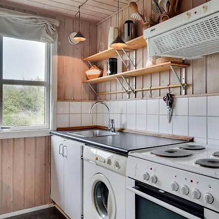度假居 Asina - 400m From The Sea By Interhome